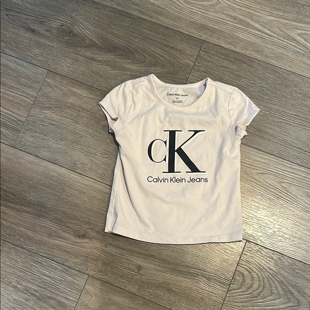 Calvin Klein White Short Sleeve Tee Minimalist Design Girls‎ 4T